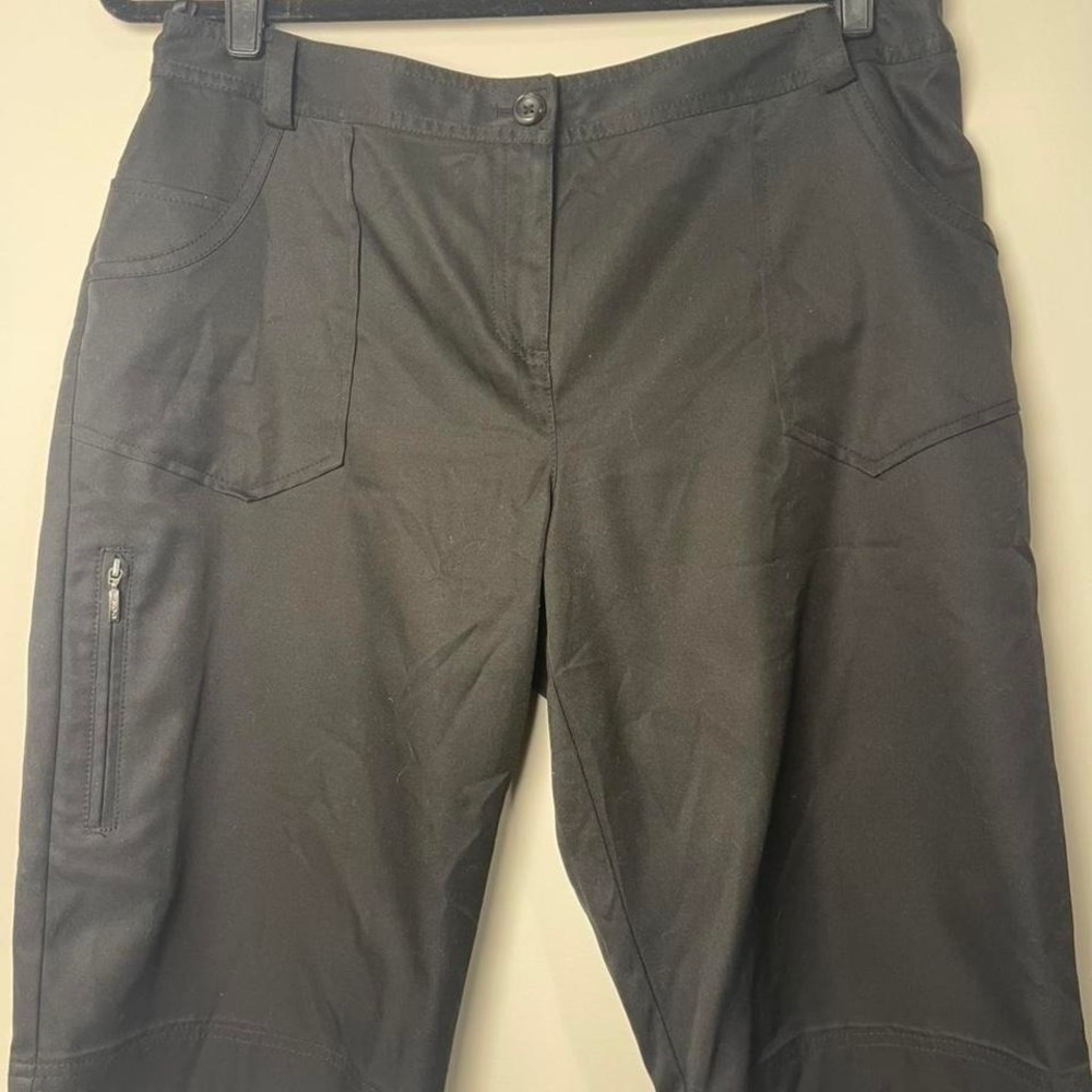 Izod Golf Stretch shorts with side zipper pocket size 12 women's
